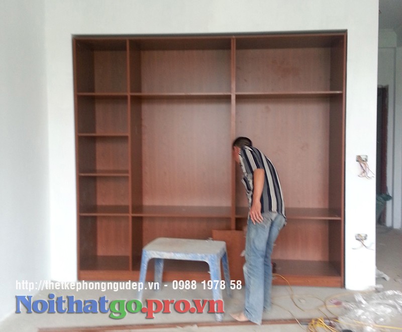 tủ quần áo âm tường